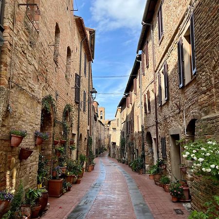 Appartamento Mirella In Centro Storico Casole dʼElsa Exteriér fotografie